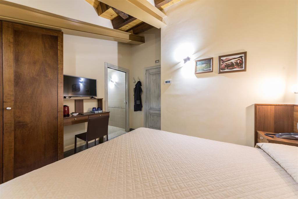 Traldi Resort Vetralla Luaran gambar