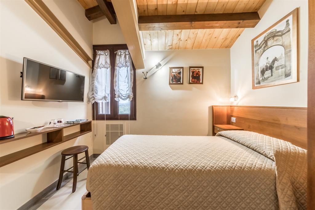 Traldi Resort Vetralla Luaran gambar